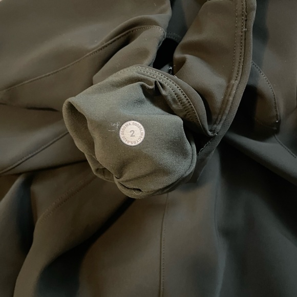 Lululemon Green Pants - Picture 5 of 5